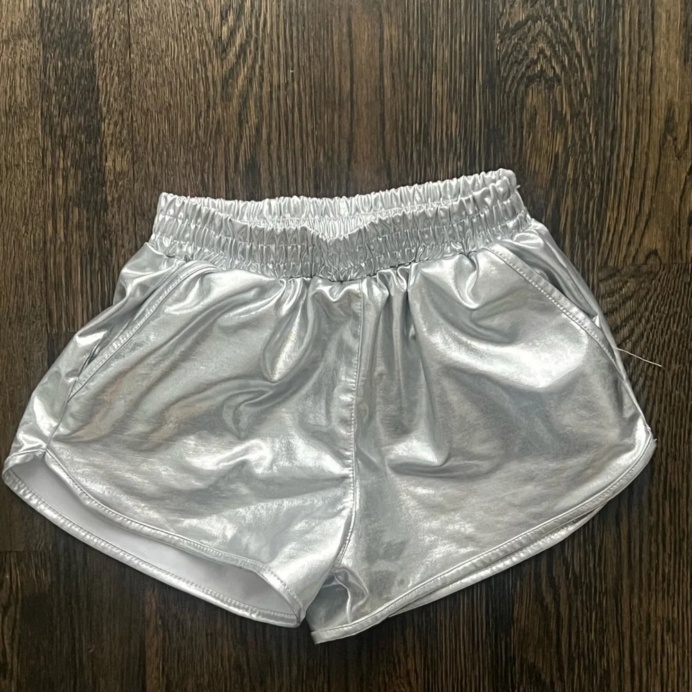 Metallic Silver Girls’ Shorts 6/7, dance, party, gymnastics, dance convention